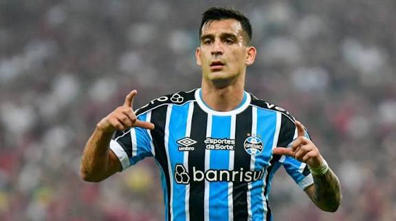 Talleres oficializó la llegada de Franco Cristaldo