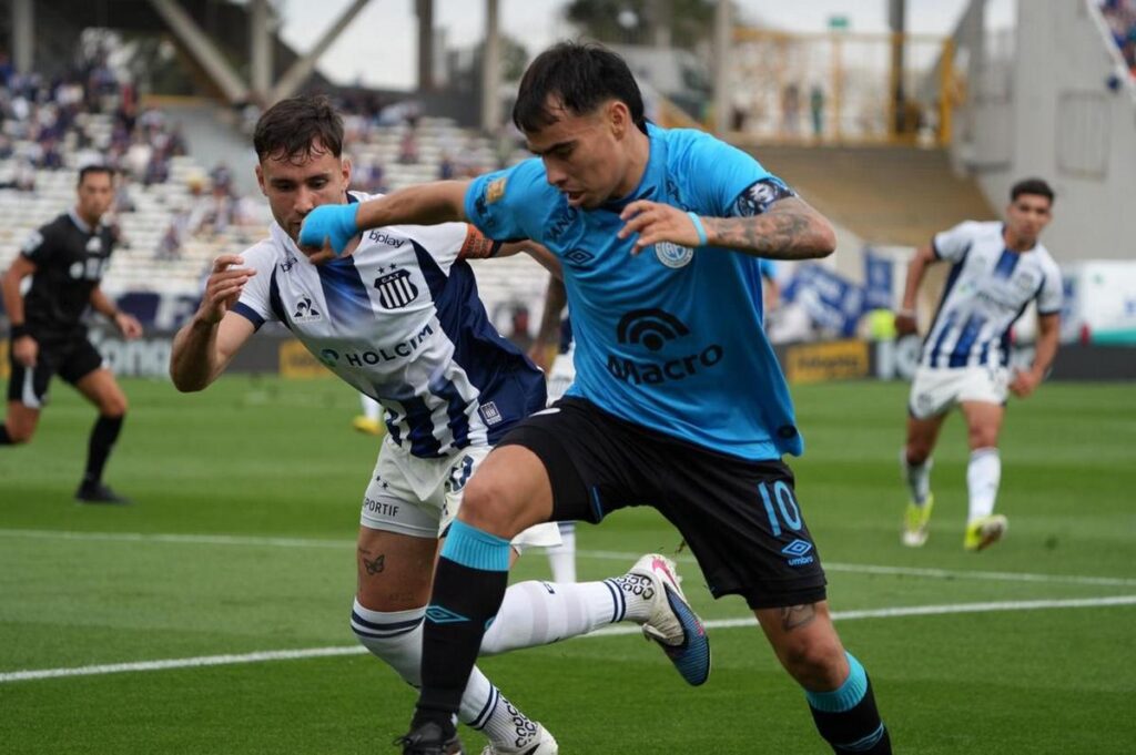 El capitán de Belgrano contó que se lesionó frente a Estudiantes de Río Cuarto y que pudo disputar el clásico con ayuda de los médicos y antiinflamatorios. También respondió a las versiones sobre su estado físico.