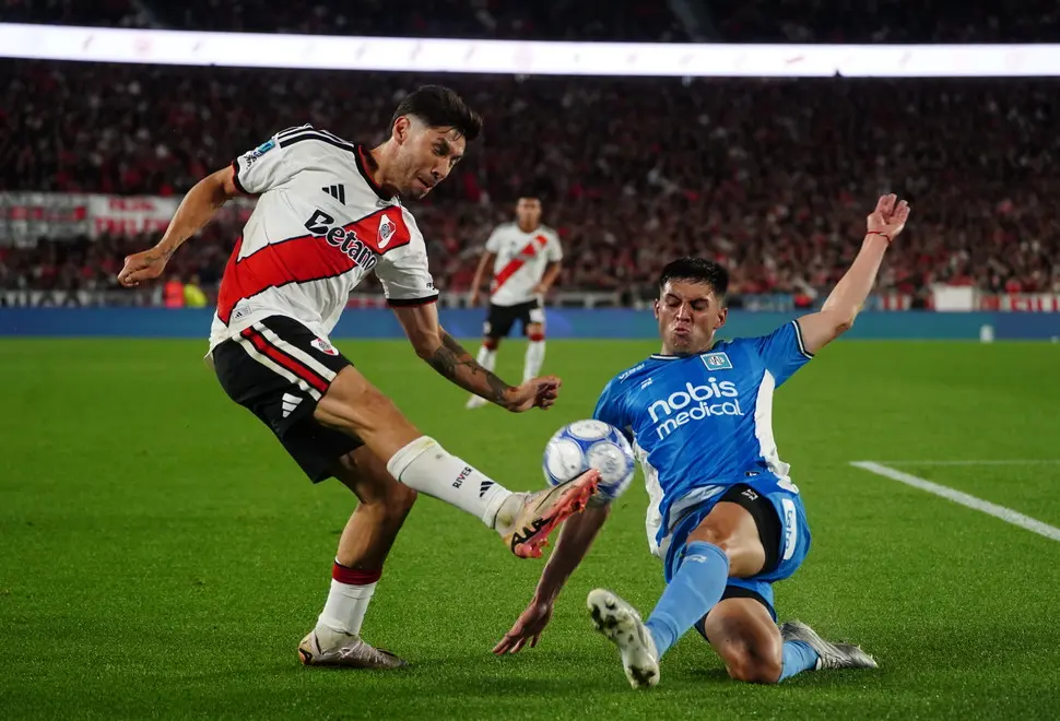 El equipo de Río Cuarto cayó por la fecha 12 del Torneo Clausura y quedó confirmada su pérdida de categoría. Lautaro Herrera tuvo una actuación destacada bajo los tres palos.